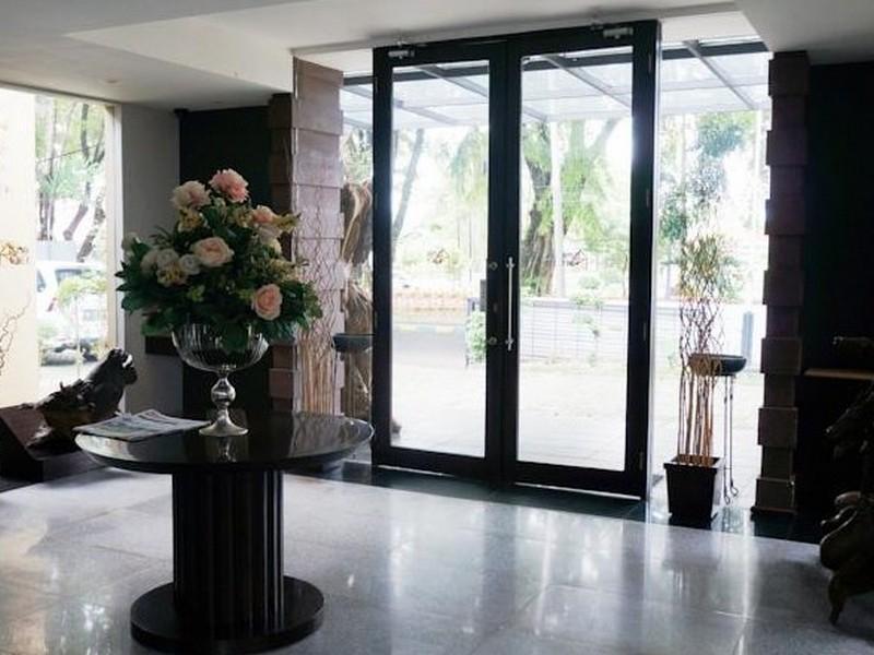 Rumah Nenek Hotel And Restaurant Padang  Bagian luar foto