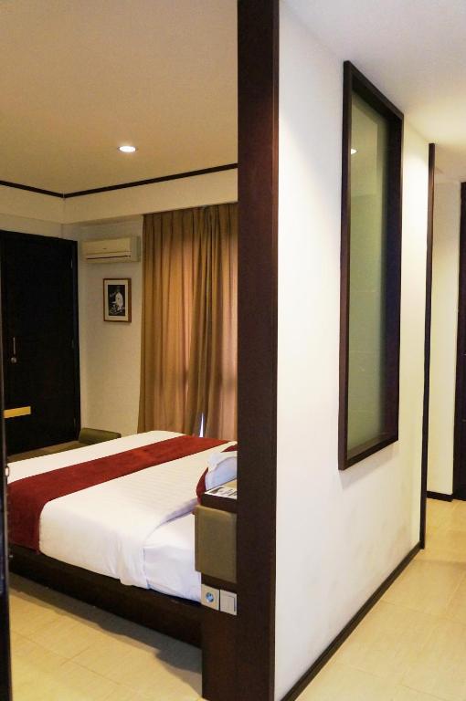 Rumah Nenek Hotel And Restaurant Padang  Ruang foto