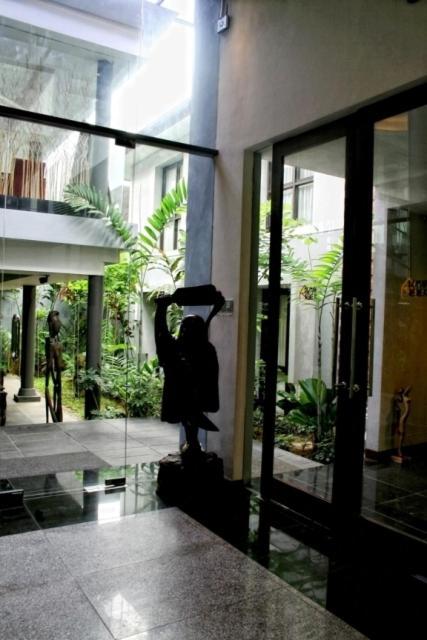 Rumah Nenek Hotel And Restaurant Padang  Bagian luar foto